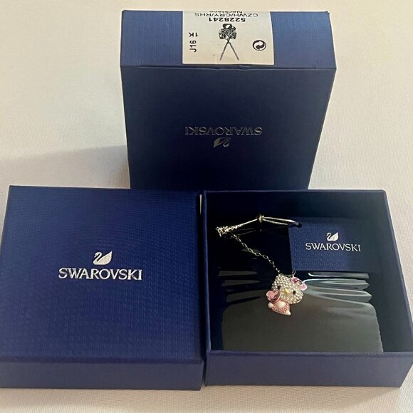 Swarovski Necklace Hello Kitty 3D Necklace Pink Crystal Heart #5228241 RARE NIB